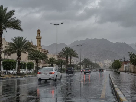 حالة الطقس في السعودية: أمطار غزيرة وسيول في عدة مناطق