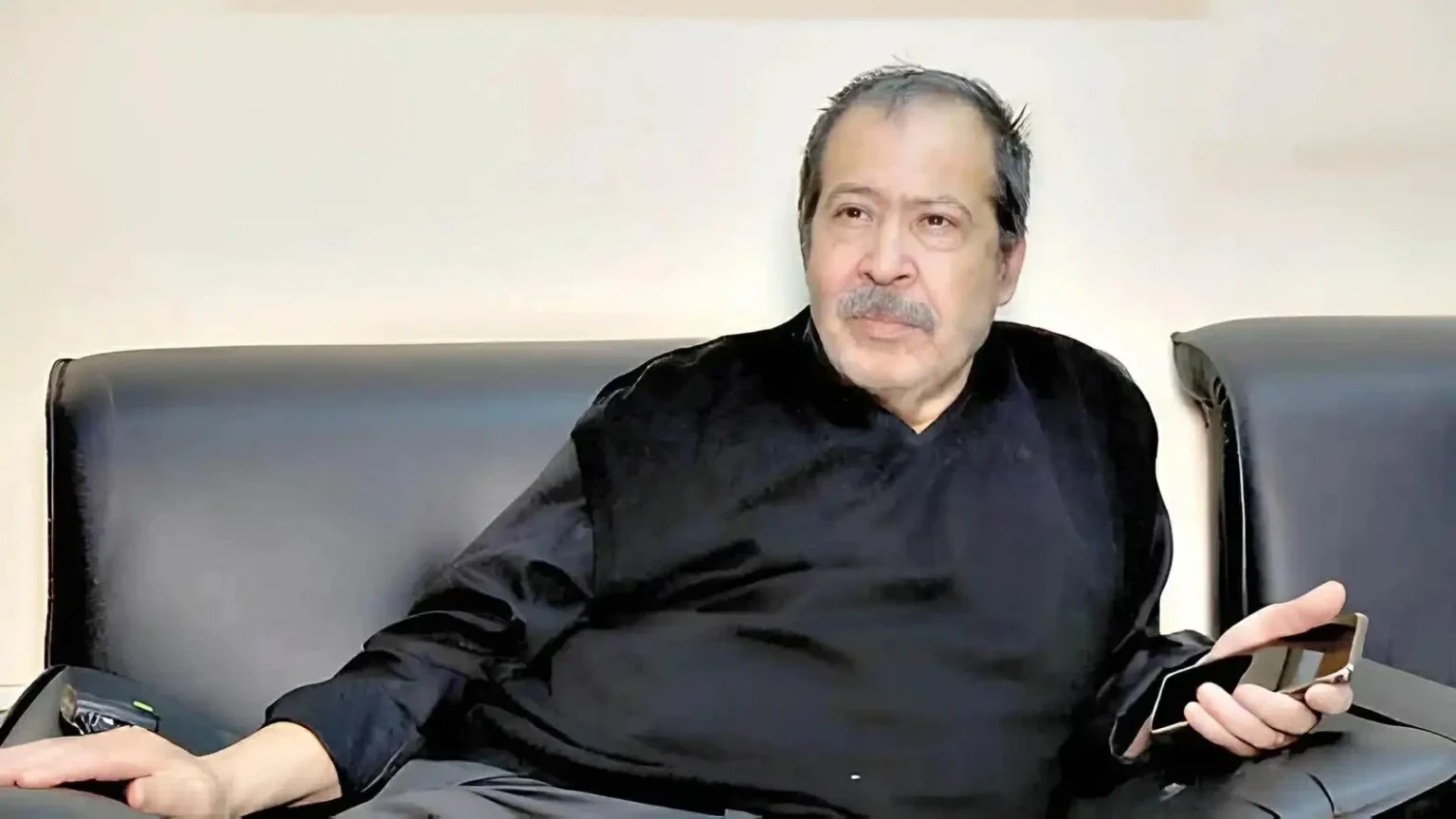 أخطاء طبية تعيد فناناً مصرياً للعناية المركزة.. ماذا قالت زوجته؟ – أخبار السعودية