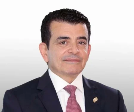 جامعة بكين تمنح المالك أستاذ كرسي «ووتونغ» – أخبار السعودية