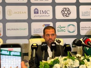 المدير الرياضي لنادي الأهلي: رحيل بيدرو وتكليف هوساوي