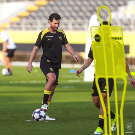 غياب حسام عوار عن مباراة الاتحاد والفيصلي في دوري روشن