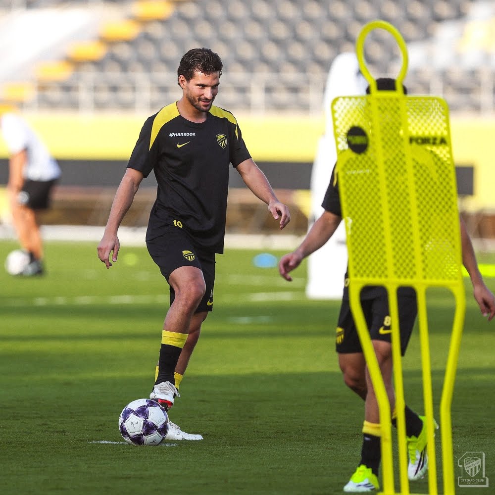 غياب حسام عوار عن مباراة الاتحاد والفيصلي في دوري روشن