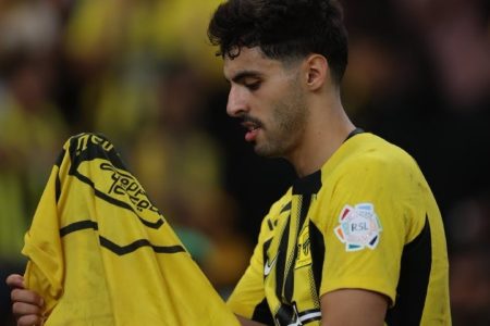 تجديد عقد سعد الموسى.. قرار عاجل من إدارة الاتحاد