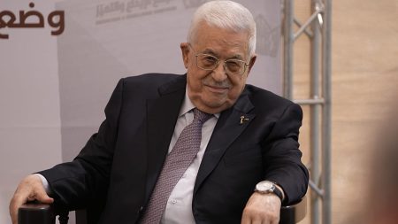 محمود عباس يؤجّل الانتخابات التشريعية إلى سبتمبر 2027 لإجرائها بالتزامن مع الرئاسية