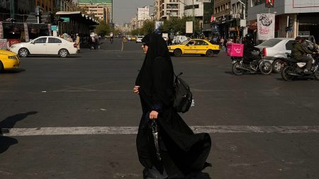 مباشر – ضغوط إقليمية على إيران لاستئناف المفاوضات.. ونتنياهو يحث ترامب على ضربة مشتركة بعد انتخابات الكونغرس