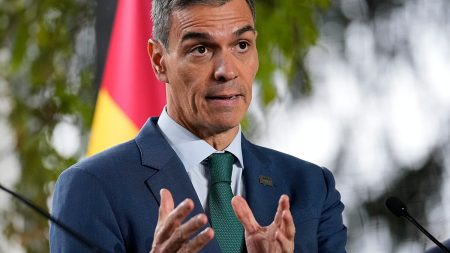 مباشر – أوروبا اليوم: سانشيث يعلن انتخابات مبكرة في إسبانيا وطلاب فرنسا يحتجون مجددا