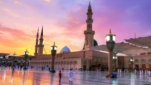 قوات التحالف تتهم “الحوثيين” باستهداف محطة كهرباء في المدينة المنورة.. والجماعة تنفي: “أكذوبة وبهتان”