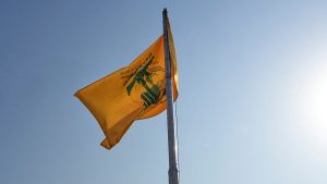 أنباء متضاربة عن مذكرتي إحضار بحق مسؤولين في حزب الله.. ما مستجدات قضية المتفجرات في لبنان؟