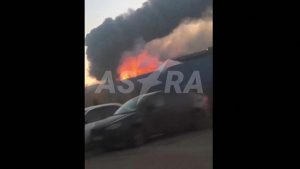 فيديو. حريق يلتهم مركز بيانات ياندكس بعد هجوم بطائرة مسيّرة أوكرانية