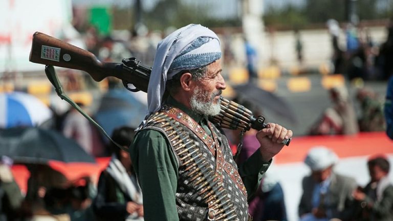 الإدانات لم تعد كافية”.. مجلس القيادة الرئاسي اليمني يدعو لتحرك دولي حازم لردع “الحوثيين