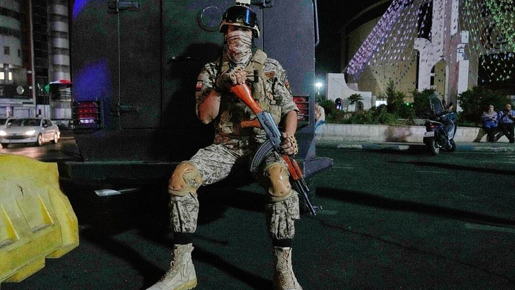 مباشر – الشرق الأوسط على صفيح ساخن: الحوثيون يواصلون استهداف السعودية.. وتطورات خطيرة تهزّ هرمز