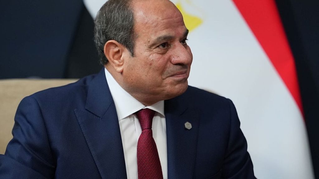 بعد طلب السيسي تفويضًا لتقديم دعم دفاعي للسعودية.. البرلمان المصري يؤجّل التصويت على المقترح