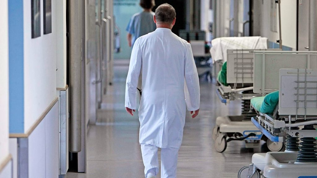 حقنة خلال 10 ثوانٍ.. دواء جديد قد يغيّر علاج السكتات الدماغية في إسرائيل