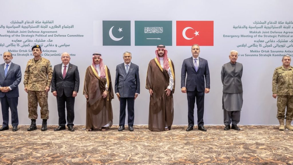 حلف مكة.. بدء نشر القوات للدفاع عن المملكة