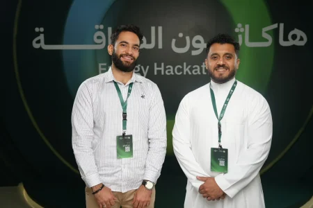 من «هاكاثون الطاقة».. نمار الجهني وعمر الطهاوي يحوّلان المعرفة إلى ابتكار وطني – أخبار السعودية