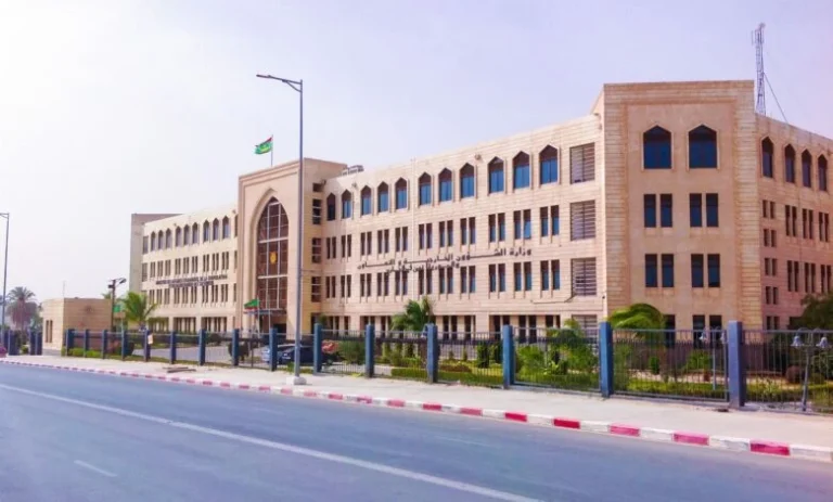 موريتانيا تدين استهداف مطار الملك خالد الدولي بالرياض