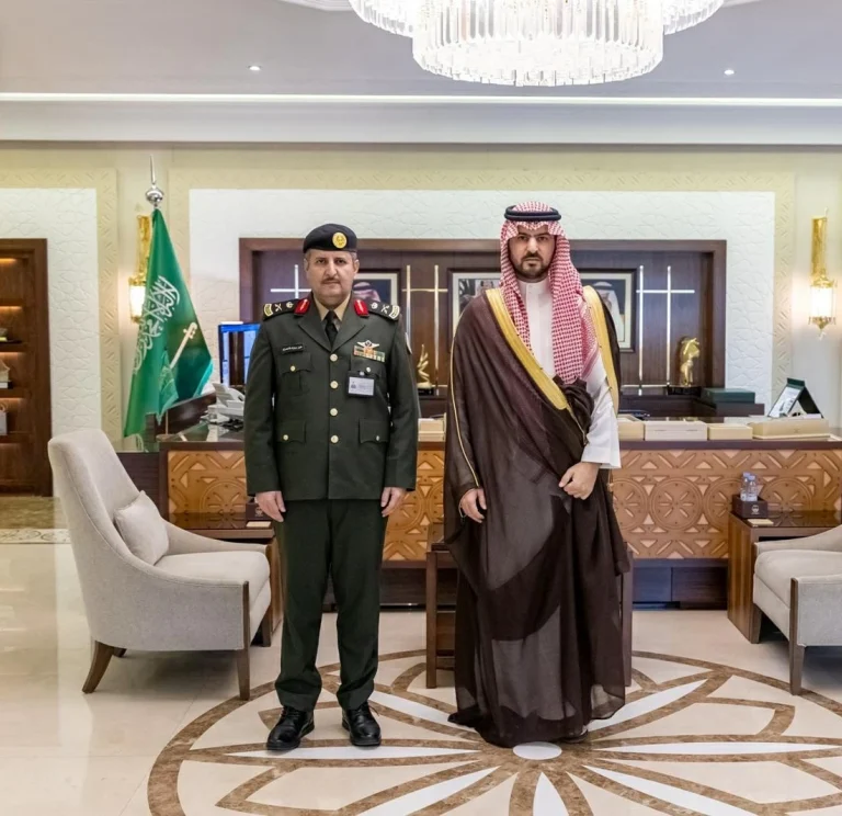 نائب أمير الشرقية يهنئ مدير السجون بالمنطقة بترقيته إلى رتبة لواء – أخبار السعودية