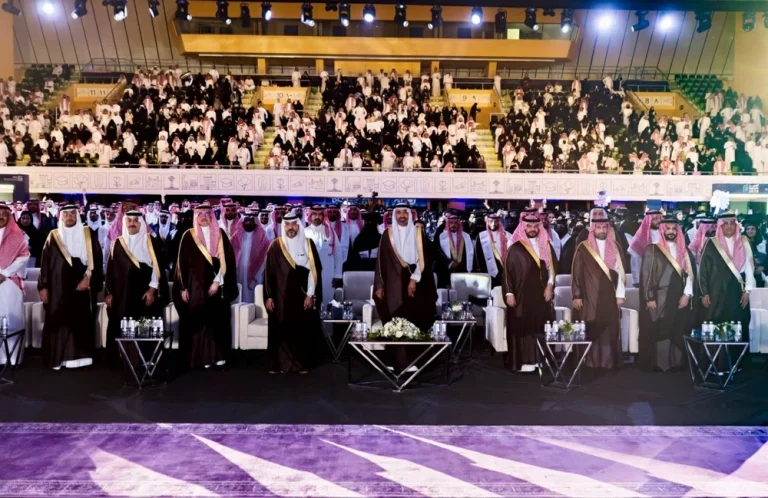تخريج 1055 خريجاً وخريجة من معهد الإدارة العامة في الرياض – أخبار السعودية