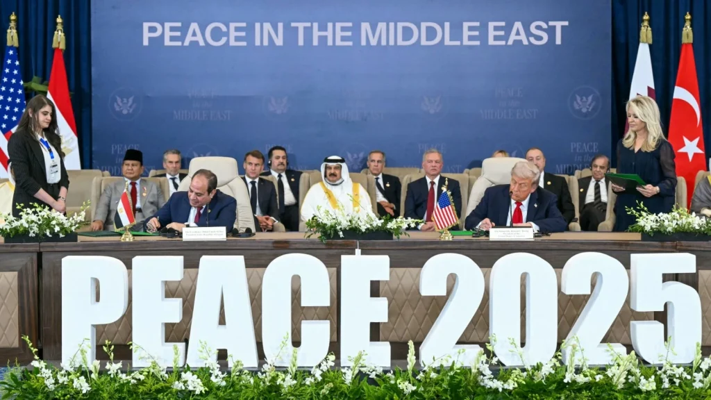 مصر تتمسك بتنفيذ اتفاق غزة بعد عام على قمة السلام