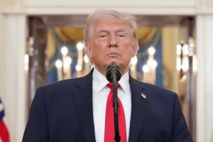 تصريحات ترامب ضد إيران تثير المخاوف من تصعيد عسكري