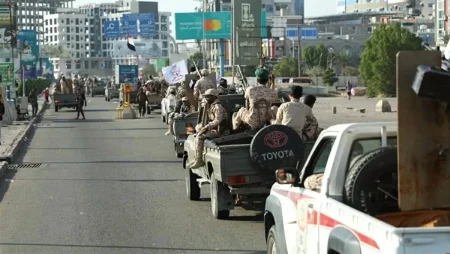 التحالف يقطع طرق تهريب الأسلحة للميليشيات الحوثية
