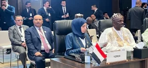 اليمن يطالب التعاون الإسلامي بـ تصنيف الحوثي منظمة إرهابية