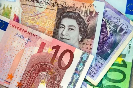 الإسترليني عند أعلى مستوى أمام اليورو منذ 17 شهراً – أخبار السعودية
