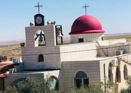 هجوم مسلح على كنيسة في الأردن يوقع قتلى وجرحى بالكرك