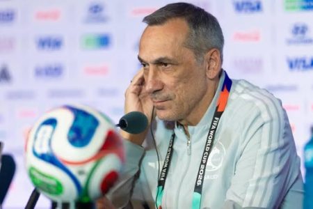 دونيس قبل نهائي خليجي 27: جاهزون لمواجهة الإمارات الصعبة